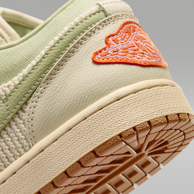 Air Jordan 1 Low SE Women's Shoes. Nike ZA